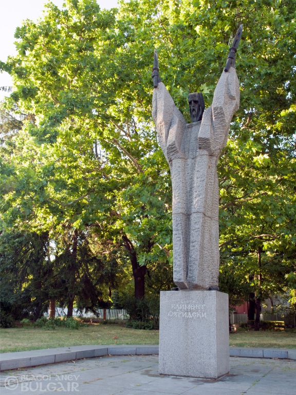 http://image.nauka.bg/kul/pametnici/Kliment.Ohridski/_7215821.jpg